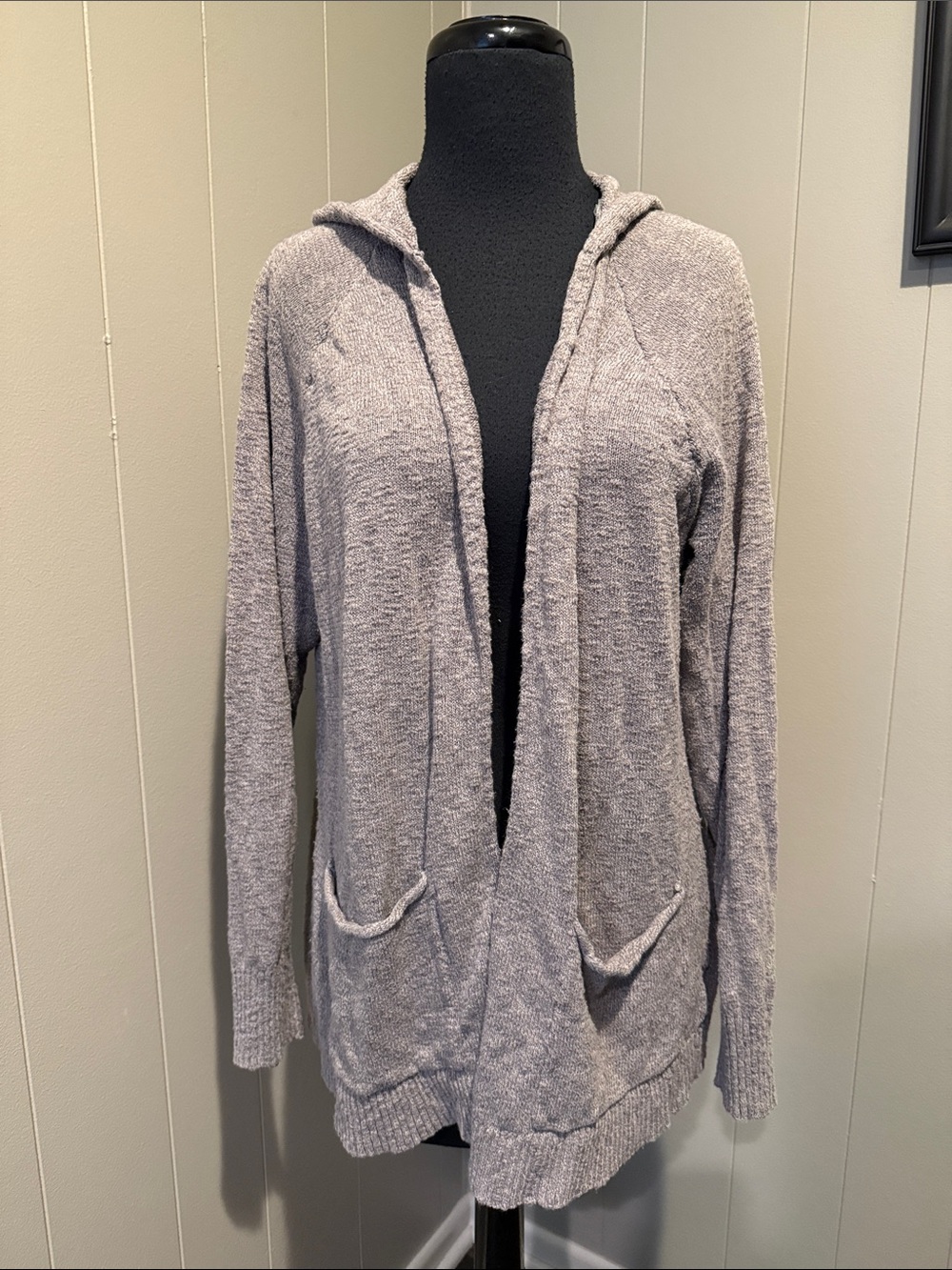Life Is Good Women’s Large Light Gray Hooded Open Cardigan with Heart Graphic